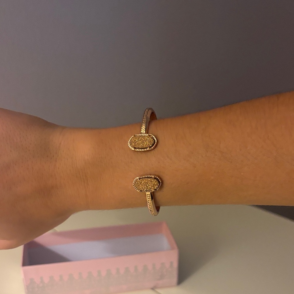 Elegant Gold-Tone Women's Bracelet
